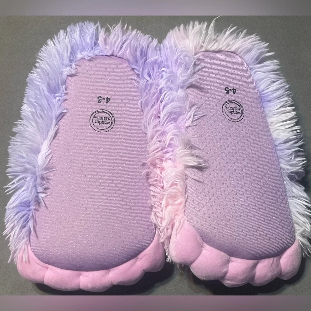 NWT Wonder Nation Yeti Foot Slippers Girls Size 4/5 Purple Pink Tie Dye Plush